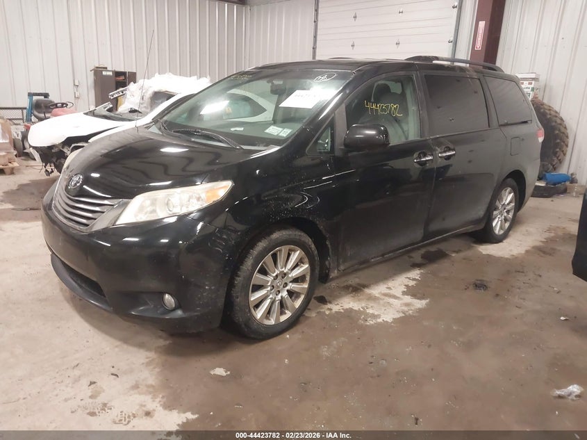 2013 Toyota Sienna Xle 7 Passenger