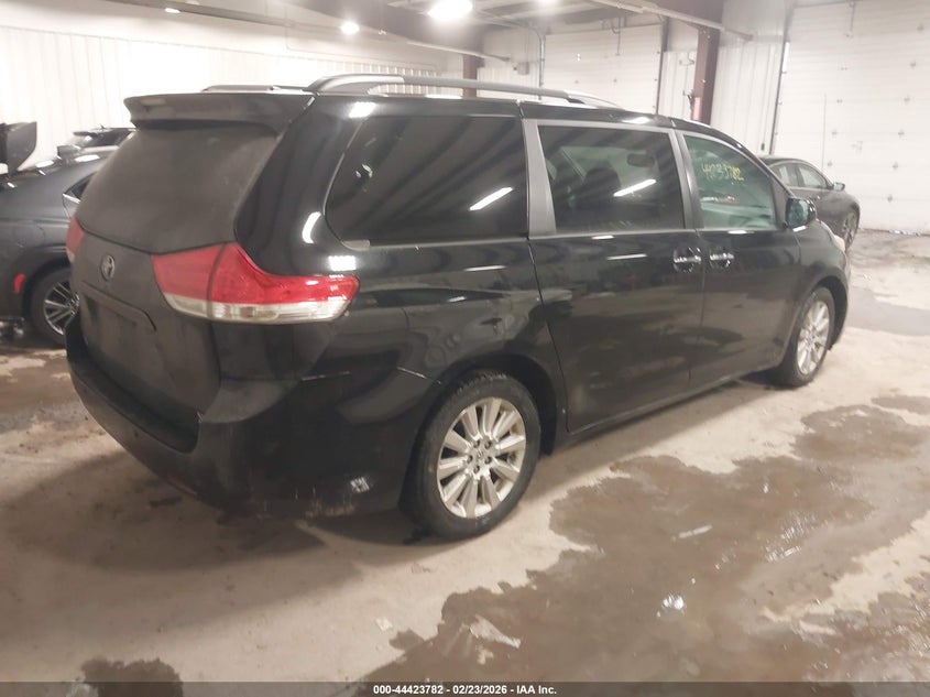 2013 Toyota Sienna Xle 7 Passenger