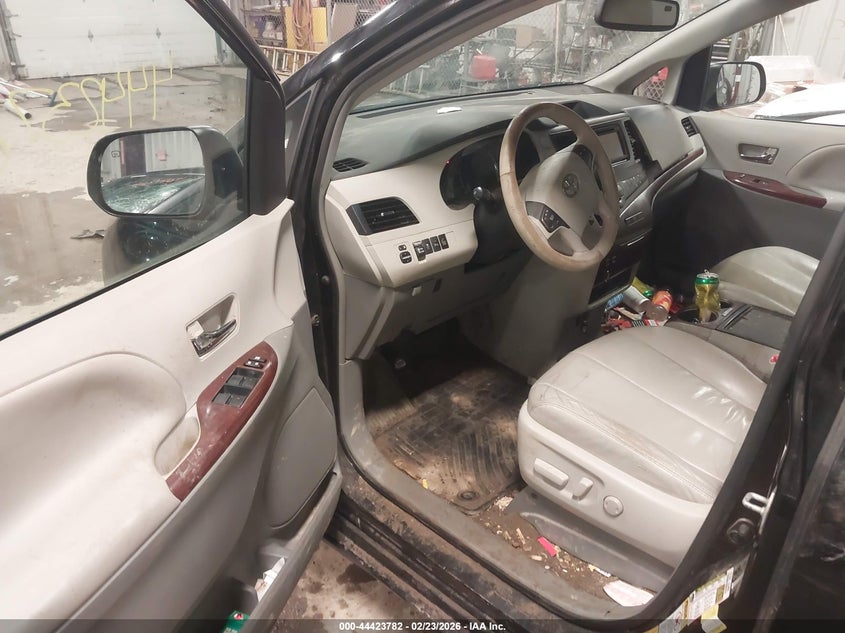 2013 Toyota Sienna Xle 7 Passenger