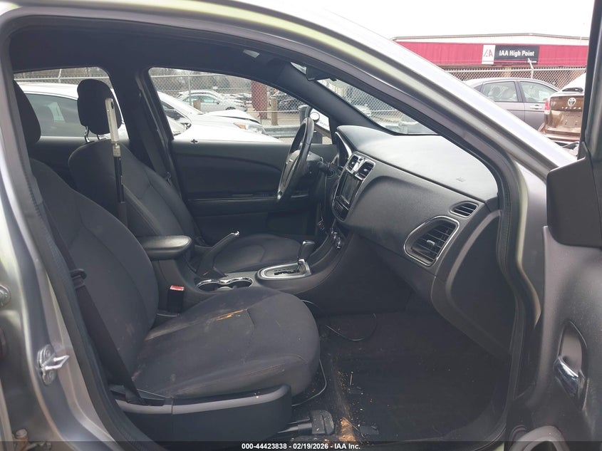 2014 Chrysler 200 Touring