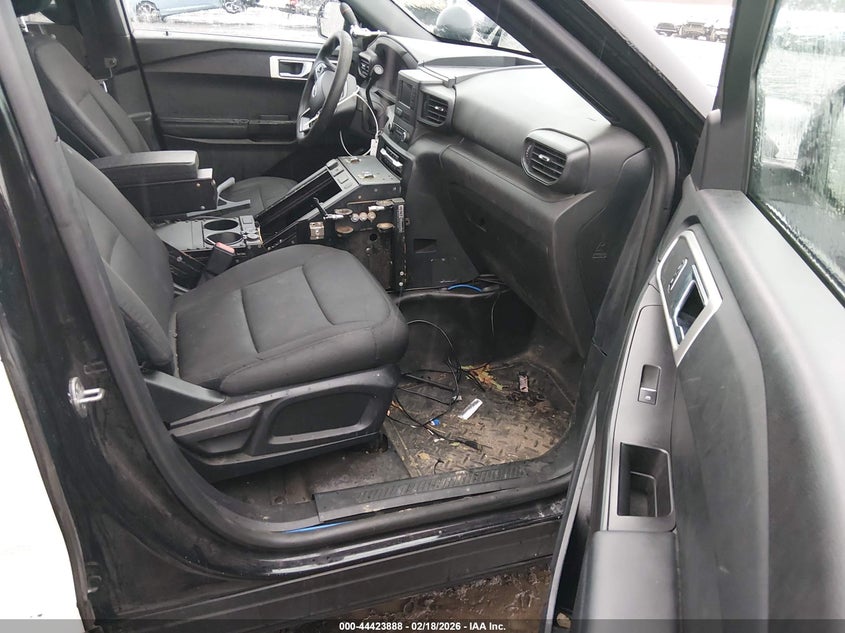 VIN 1FM5K8AB5LGA82894 2020 FORD POLICE INTERCEPTOR UTILITY