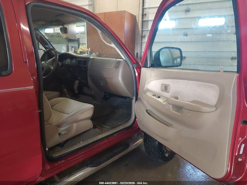 2004 Toyota Tacoma Base V6