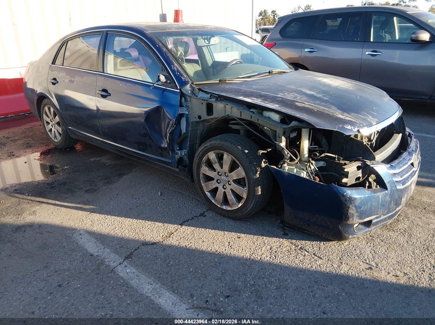 2005 Toyota Avalon Xls