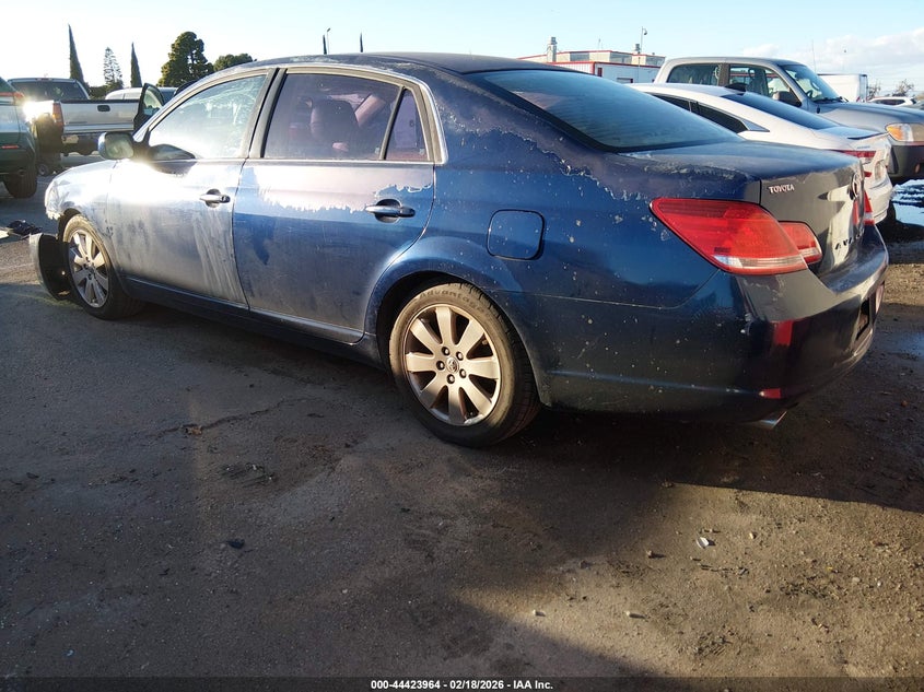 2005 Toyota Avalon Xls