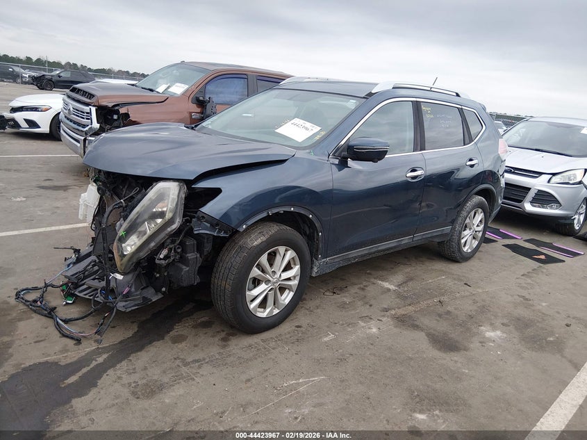 2016 Nissan Rogue Sv