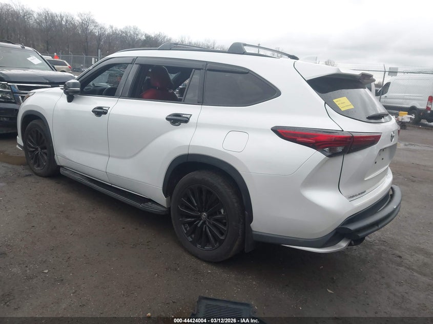 2023 Toyota Highlander Xse