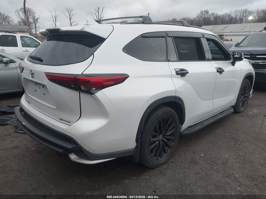 2023 Toyota Highlander Xse