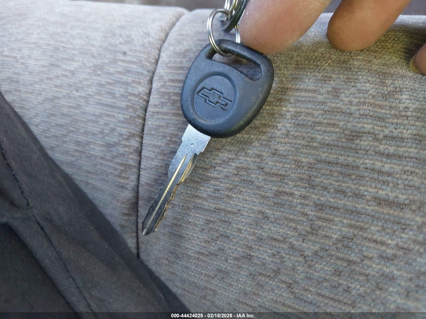 1998 Chevrolet Malibu VIN: 1G1ND52M8WY109235 Lot: 44424025