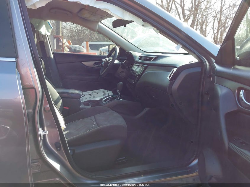 2016 Nissan Rogue Sv
