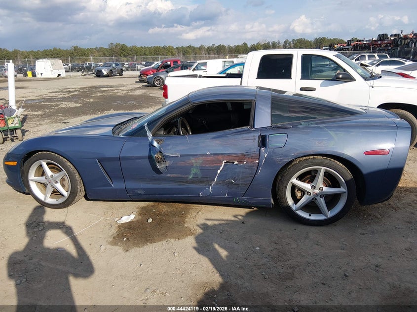 2012 Chevrolet Corvette VIN: 1G1YG2DW1C5104036 Lot: 44424119