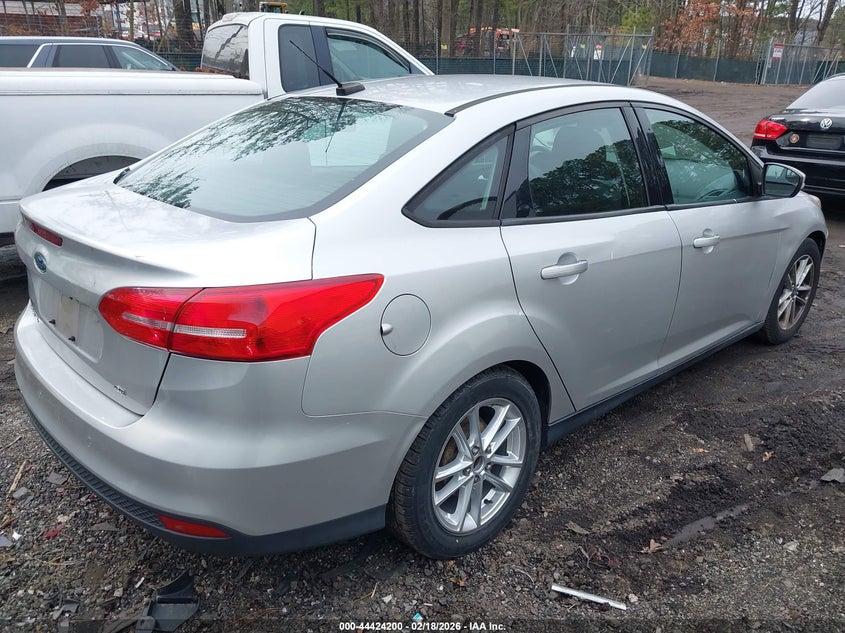 Vin: 1fadp3f22fl229168, lot: 44920792, ford focus se 20154