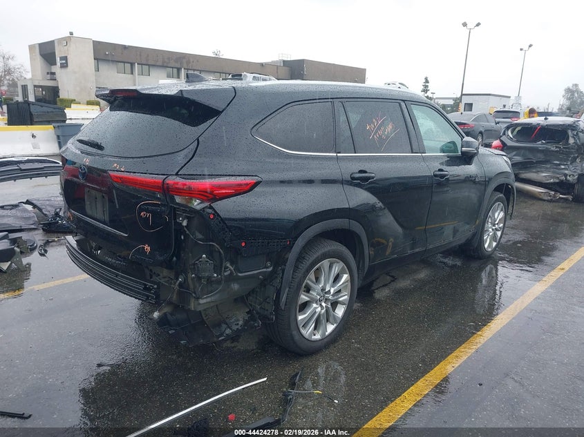 2021 Toyota Highlander Hybrid Limited