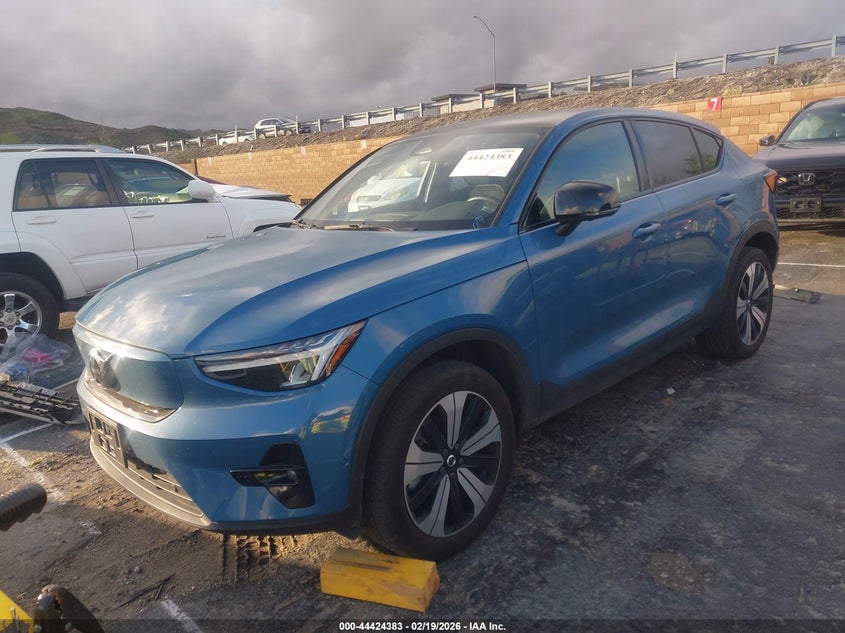 2023 Volvo C40 Recharge Pure Electric Twin Plus