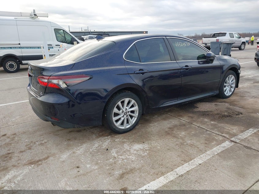 2021 Toyota Camry Le Awd