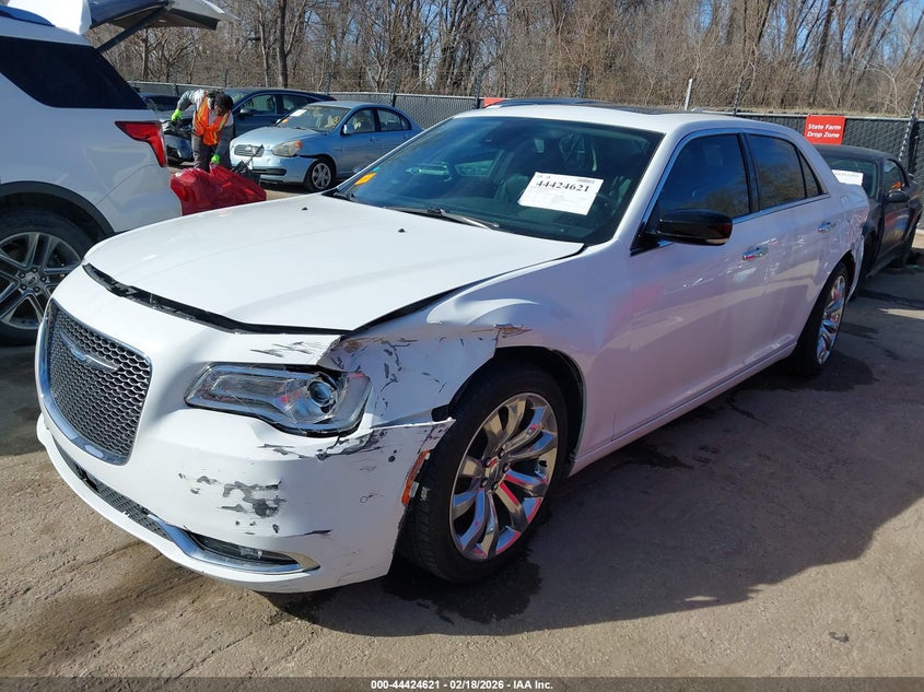 2017 Chrysler 300C