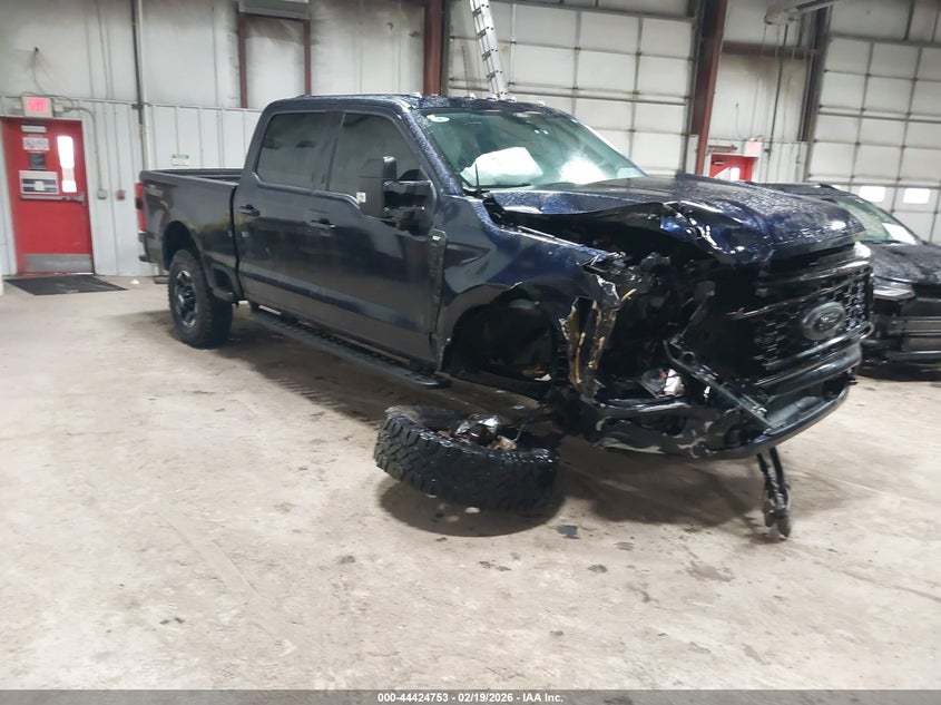 2025 FORD F-350 XLT