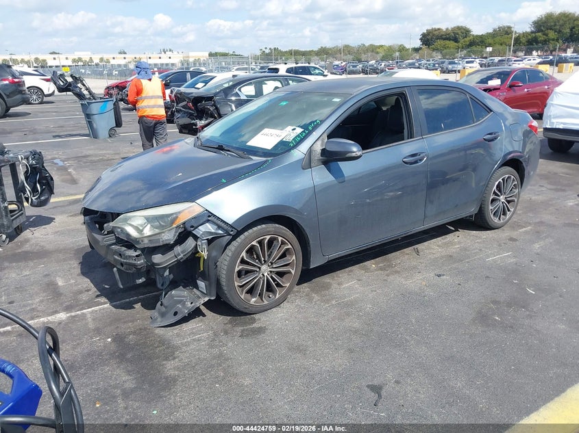 2015 Toyota Corolla S Plus