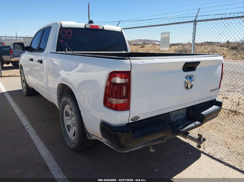 2022 Ram 1500 Tradesman 4X4 6'4 Box