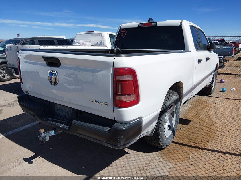 2022 Ram 1500 Tradesman 4X4 6'4 Box