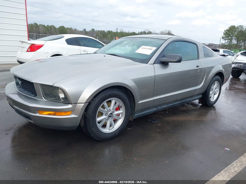 2008 Ford Mustang V6 Deluxe