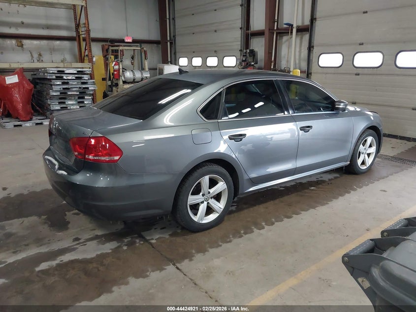 2013 Volkswagen Passat 2.5L Se