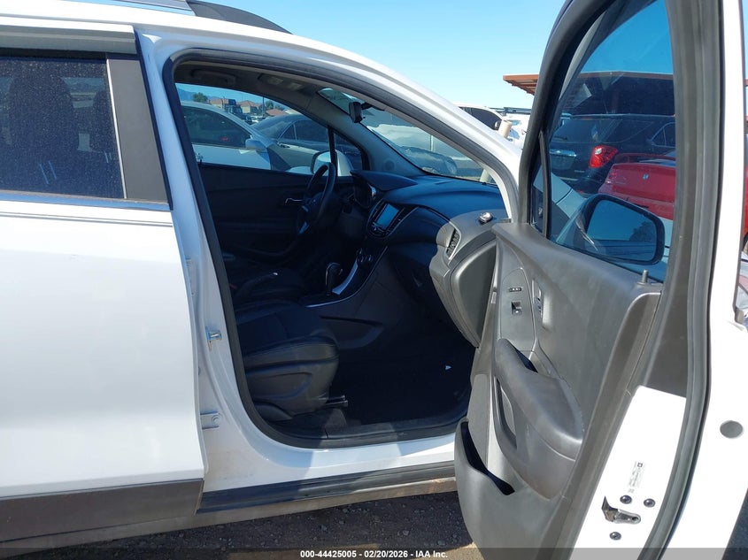 VIN KL7CJPSB2HB217600 2017 CHEVROLET TRAX LT