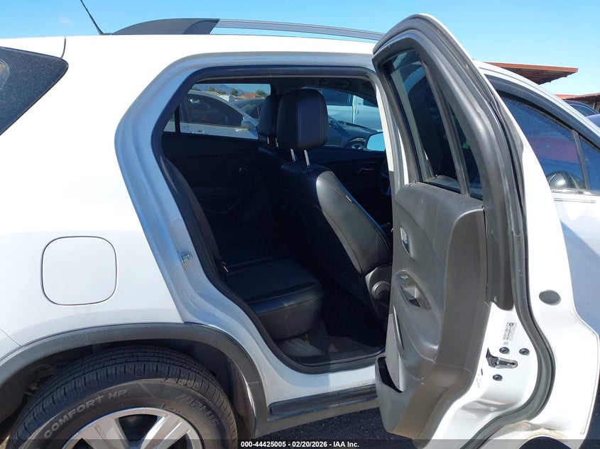 VIN KL7CJPSB2HB217600 2017 CHEVROLET TRAX LT