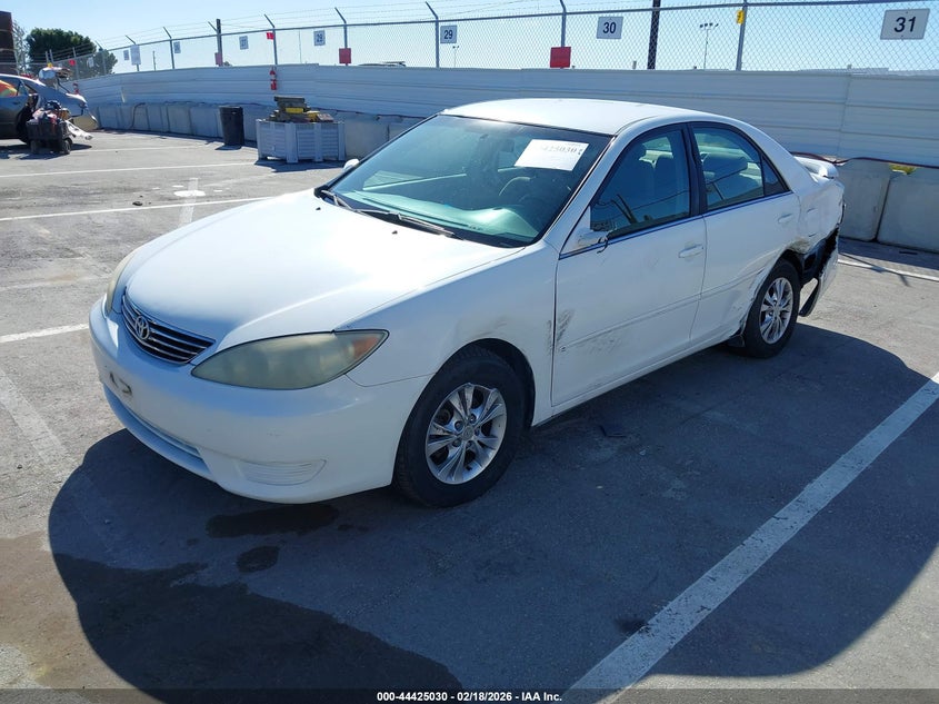 2005 Toyota Camry Le V6