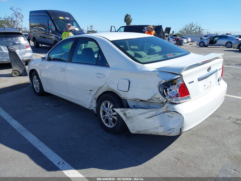 2005 Toyota Camry Le V6
