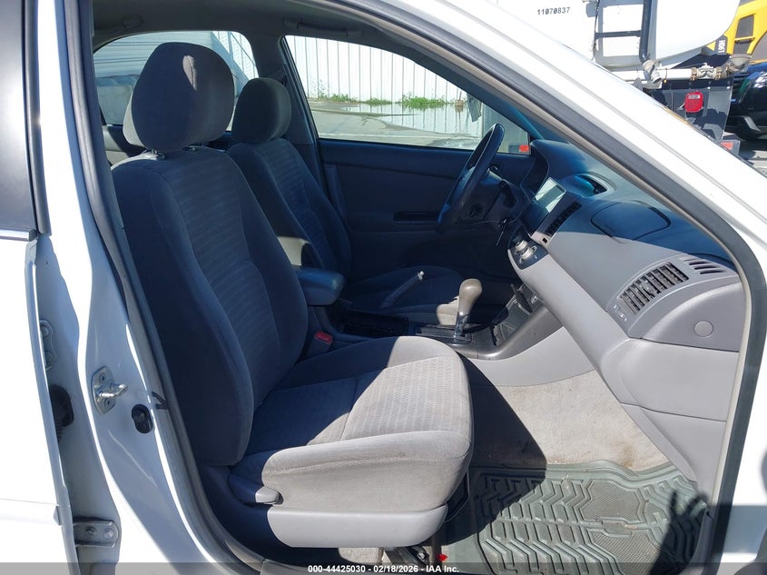 2005 Toyota Camry Le V6