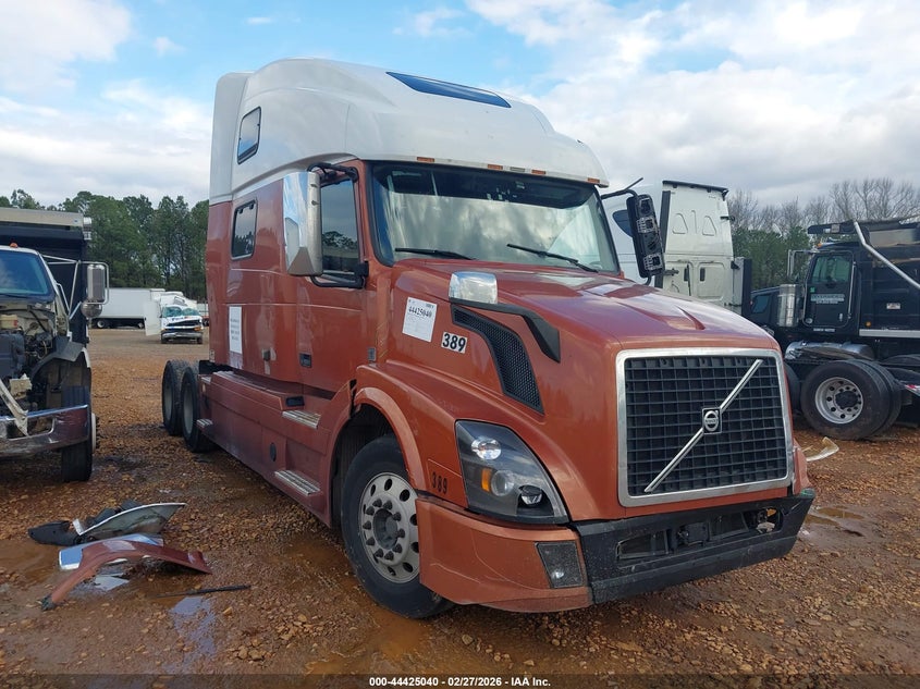 2017 VOLVO VNL