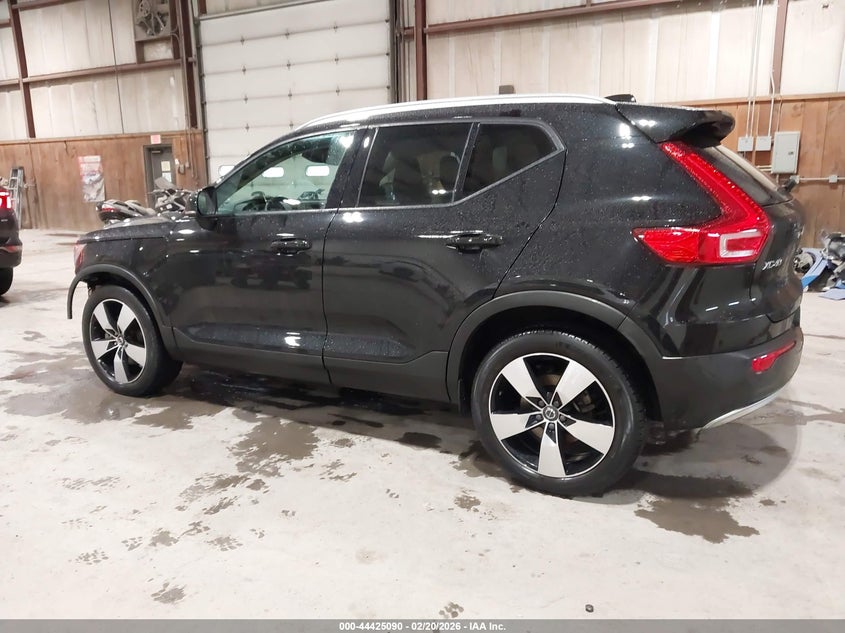 Vin: yv4162uk1l2346753, lot: 44921682, volvo xc40 t5 momentum 20203