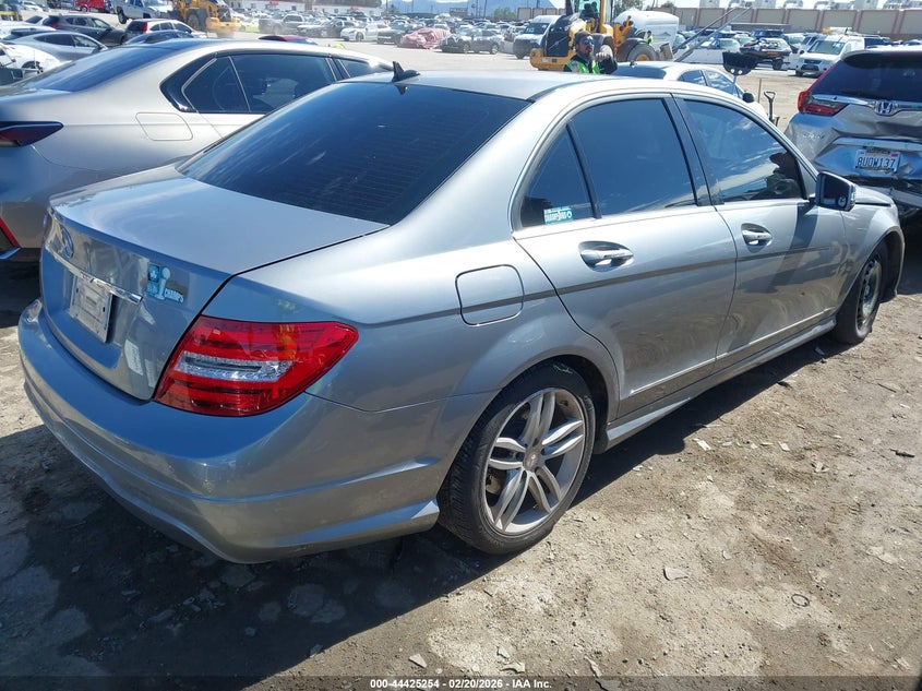 2014 Mercedes-Benz C 250 Sport