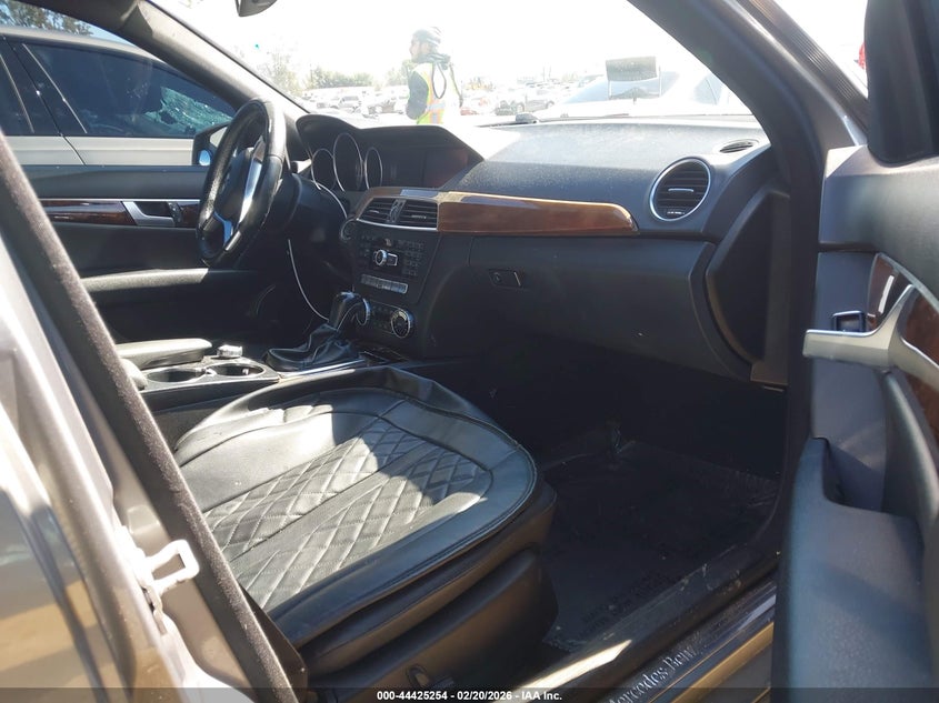 2014 Mercedes-Benz C 250 Sport