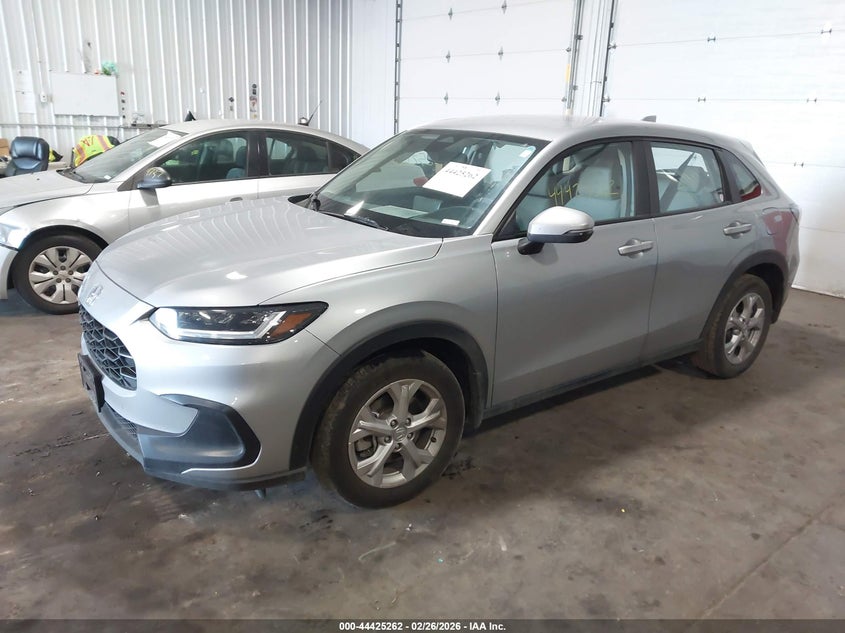 VIN: 3CZRZ2H37RM780011 2024 HONDA HR-V AWD LX