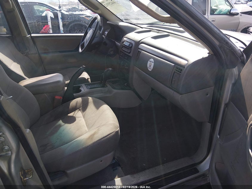 2004 Jeep Grand Cherokee Laredo