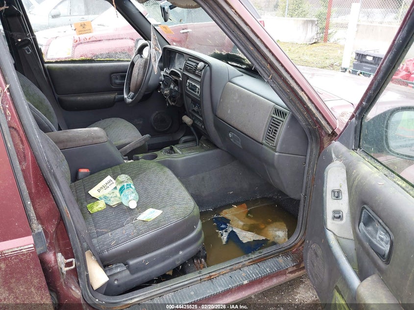 2000 Jeep Cherokee Sport