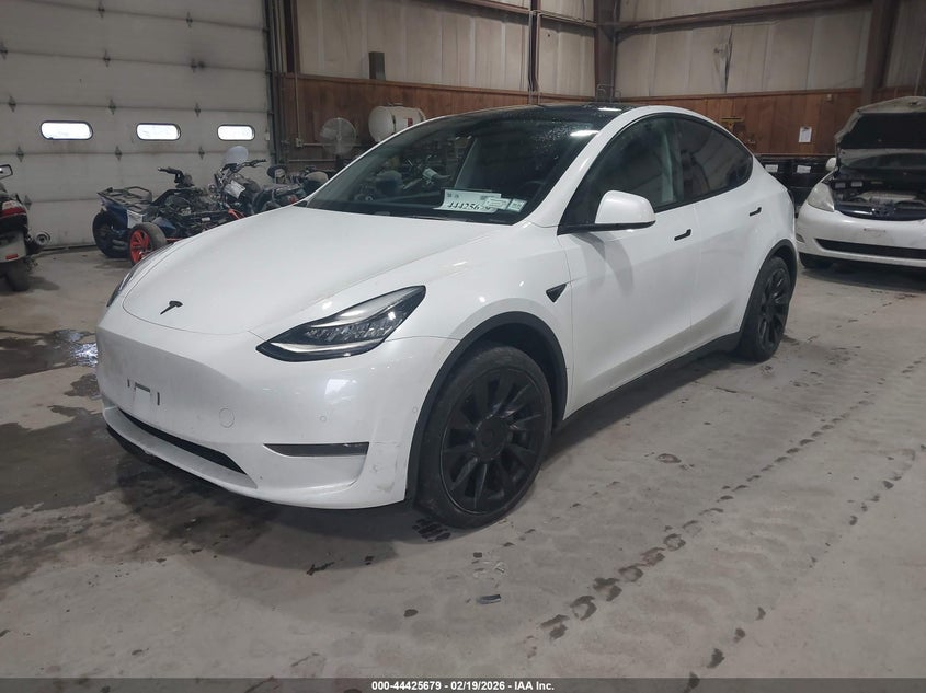 2020 TESLA MODEL Y auction photo 2