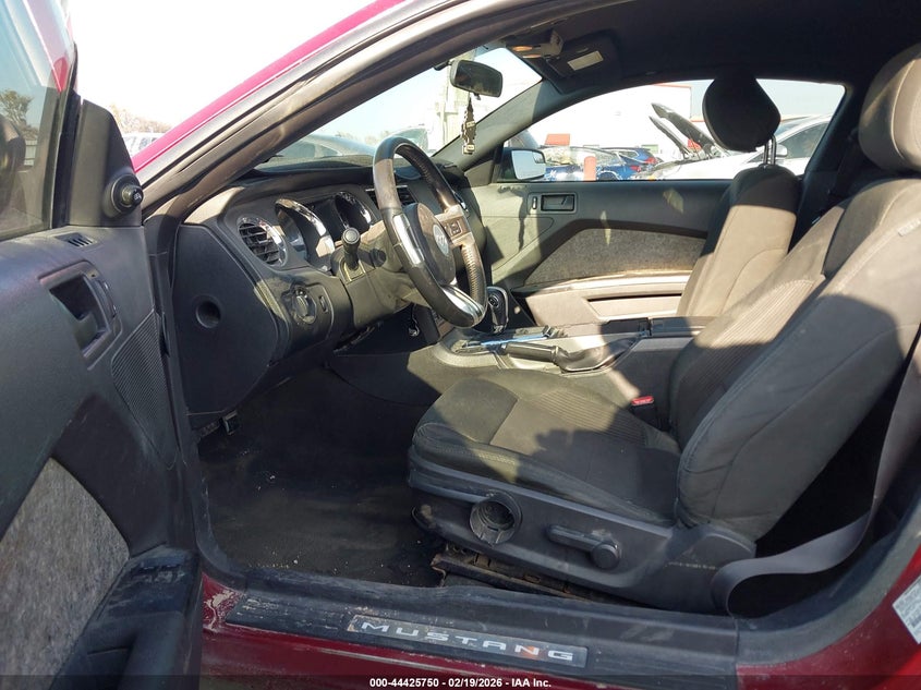 2014 Ford Mustang V6