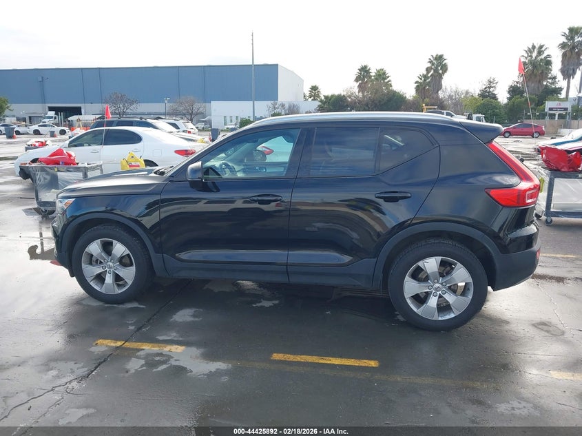 2021 Volvo Xc40 T5 Momentum VIN: YV4162UK6M2599620 Lot: 44425892