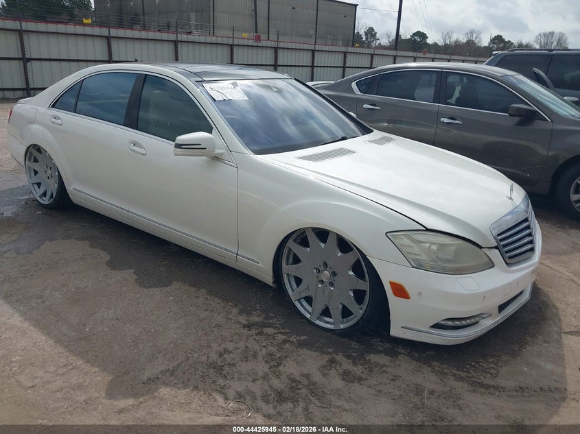 2011 Mercedes-Benz S 550 4Matic