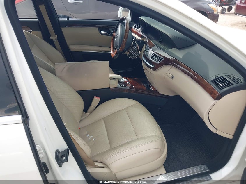 2011 Mercedes-Benz S 550 4Matic