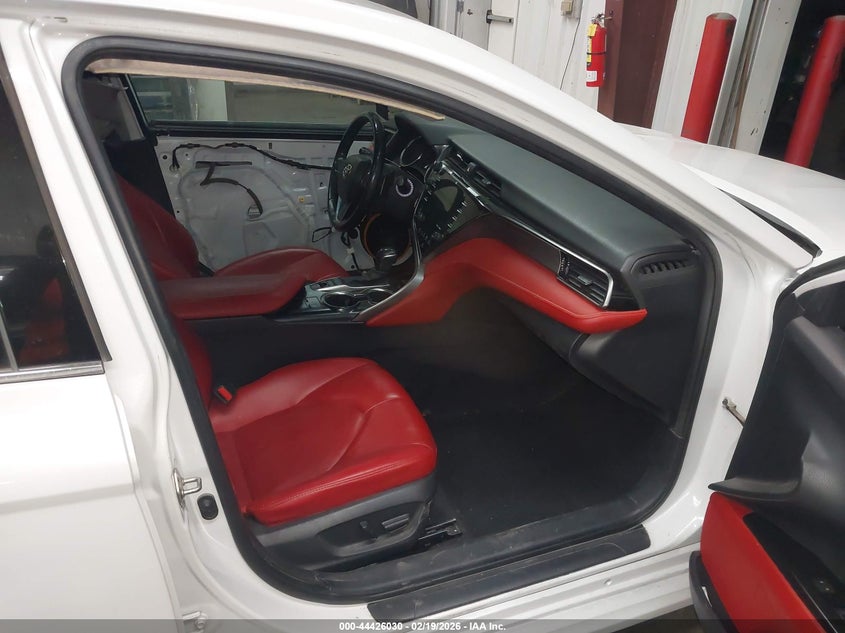 2020 Toyota Camry Xse