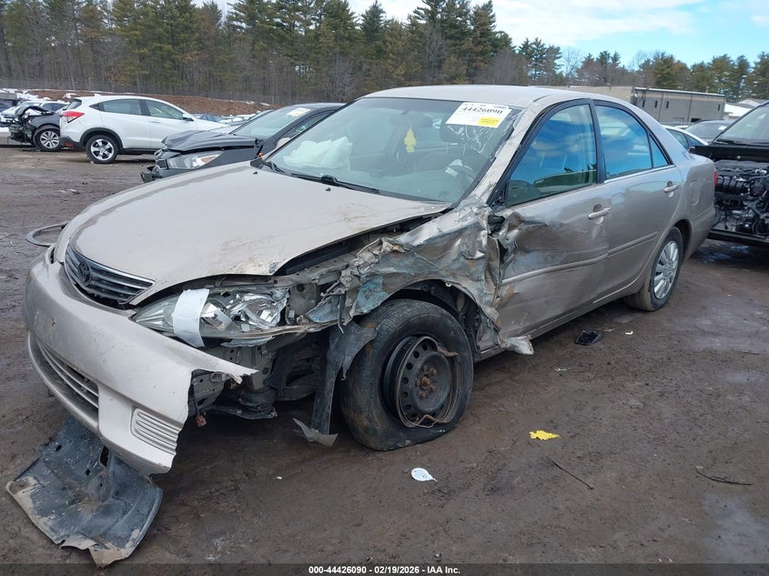 2005 Toyota Camry Le