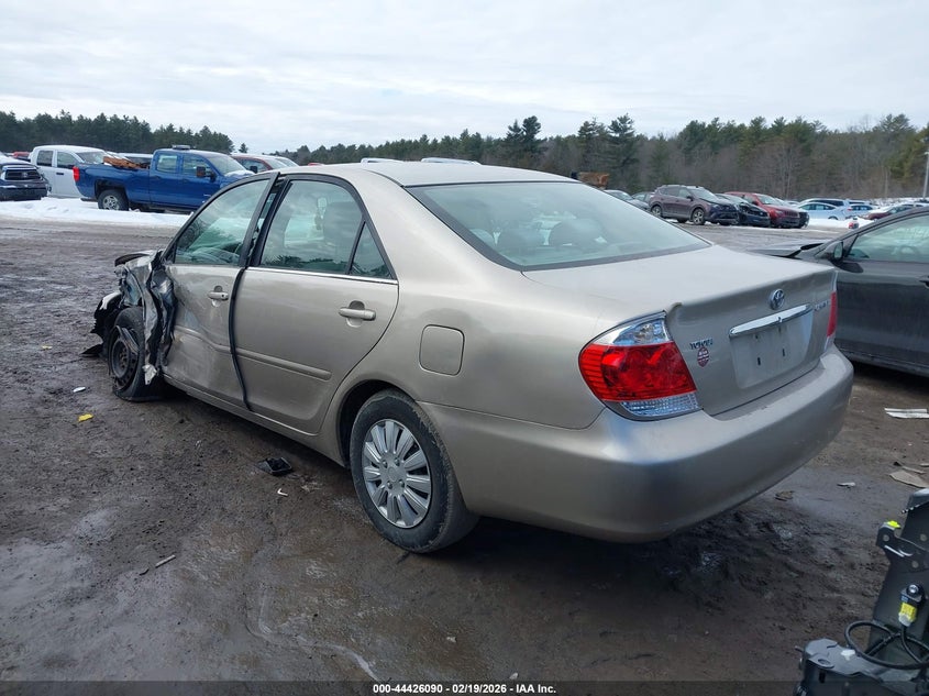 2005 Toyota Camry Le