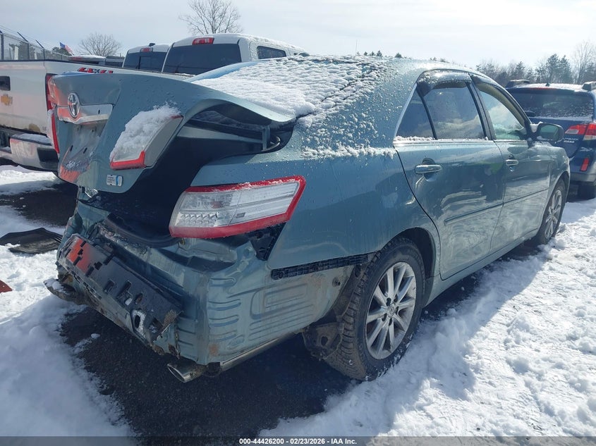 2011 Toyota Camry Hybrid
