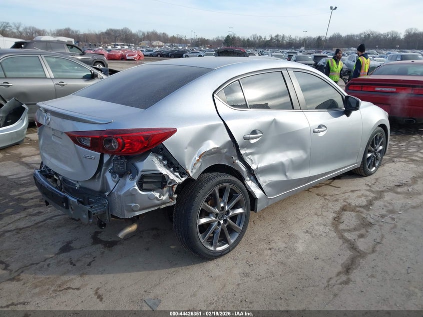 Vin: 3mzbn1v38jm200770, lot: 44922943, mazda mazda3 touring 20184