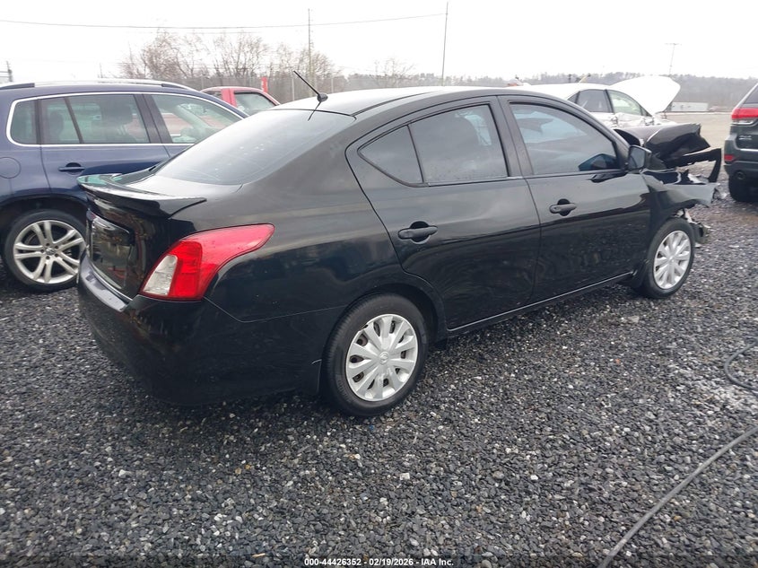 2018 Nissan Versa 1.6 S+