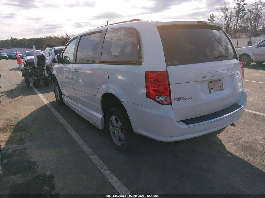 Vin: 2c4rdgcg7dr551521, lot: 44923059, dodge grand caravan sxt 20133