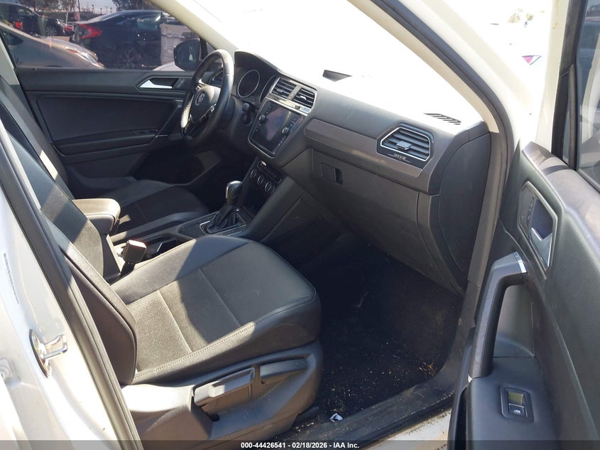 2020 Volkswagen Tiguan 2.0T Se/2.0T Se R-Line Black/2.0T Sel